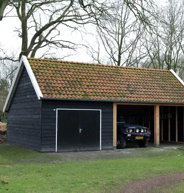 Houten kapschuur.00