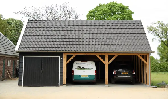 Houten kapschuur met carport.02