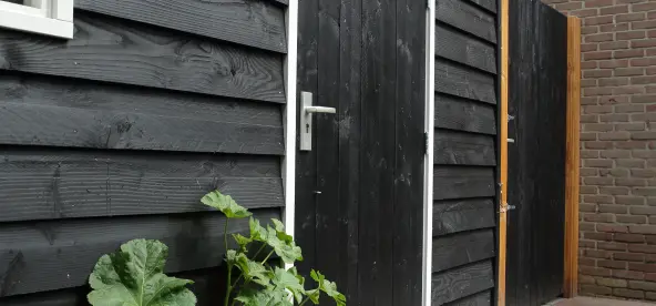 Houten kapschuur.2