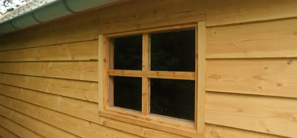 Houten schuur.03