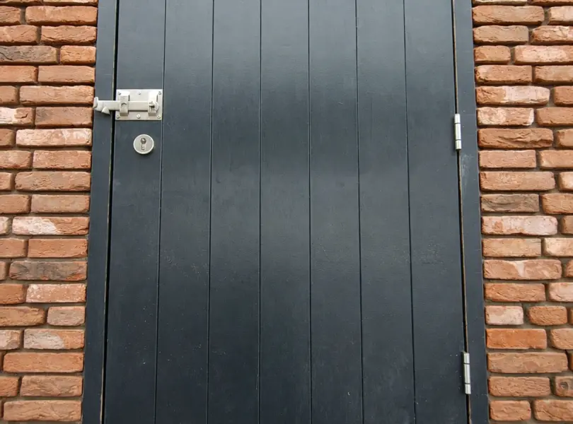 Klassieke garage met paardenstallen.04